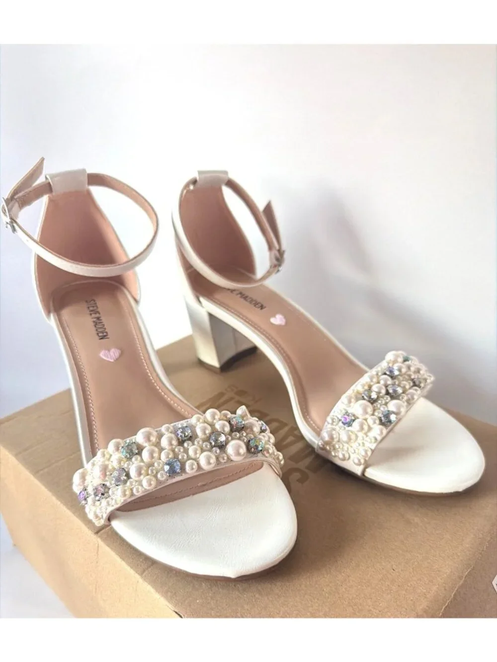 Steve Madden JCarrson Pearl Beads block Heel Ivory Sandals Big Kid Size 6